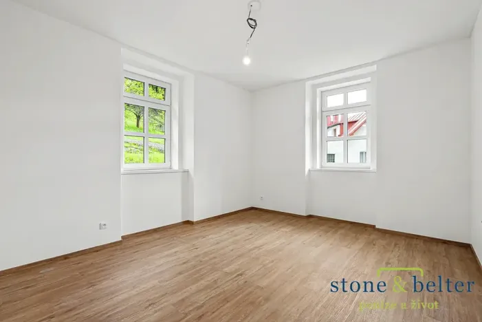 Prodej bytu 1+kk, Vrchlabí, Peklo, 27 m2