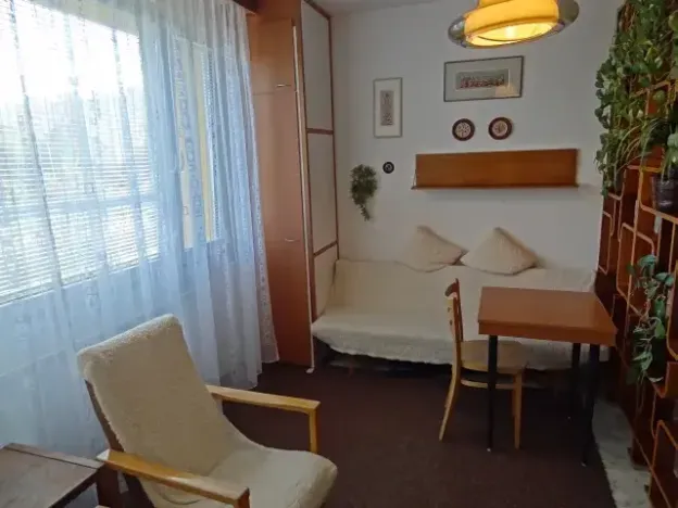Pronájem bytu 2+kk, Praha - Kamýk, Zdislavická, 37 m2