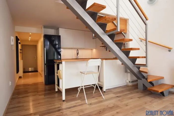 Pronájem bytu 2+kk, Praha - Lochkov, U sladovny, 63 m2