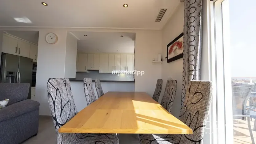 Prodej bytu 4+kk, Villamartín, Španělsko, 105 m2
