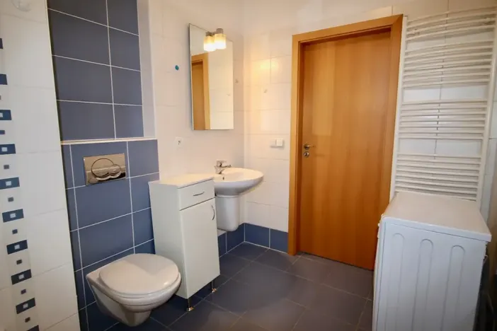 Pronájem bytu 1+kk, Praha - Košíře, Pod Klamovkou, 44 m2