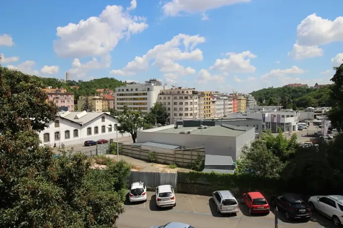 Pronájem bytu 1+kk, Praha - Košíře, Pod Klamovkou, 44 m2