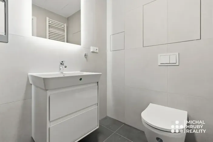 Prodej bytu 1+kk, Ostrava, Výstavní, 27 m2