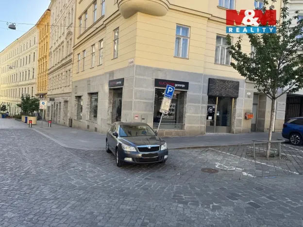 Pronájem obchodního prostoru, Brno, Dominikánské náměstí, 108 m2