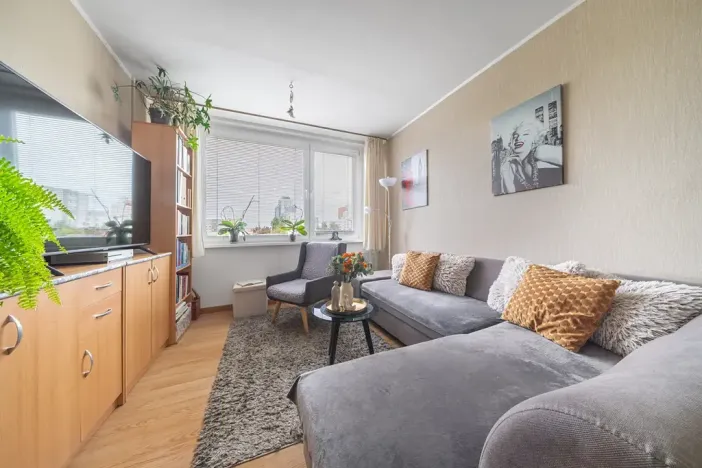 Prodej bytu 2+kk, Praha - Stodůlky, Běhounkova, 49 m2
