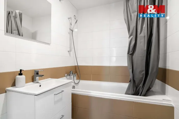 Prodej bytu 3+1, Česká Lípa, Zhořelecká, 70 m2