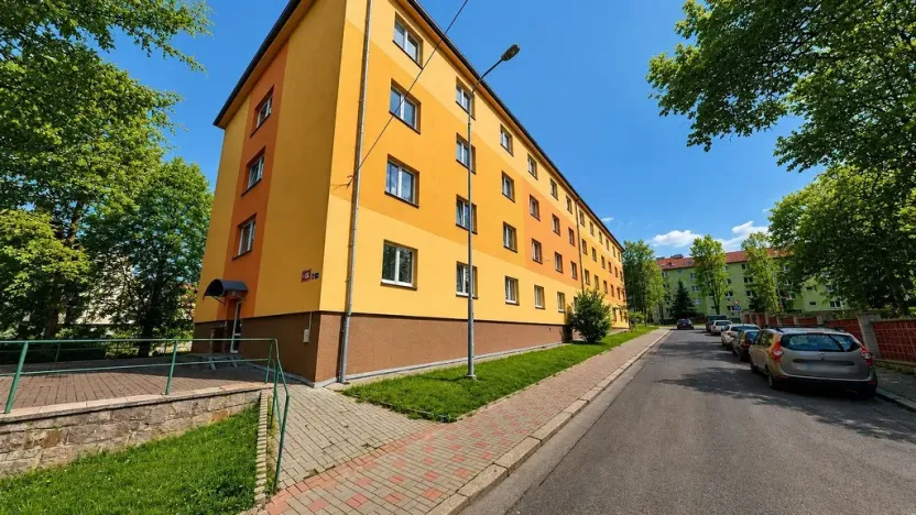 Prodej bytu 1+1, Teplice, Ruská, 30 m2