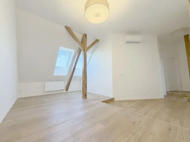 Pronájem bytu 4+kk, Praha, Vinohradská, 91 m2