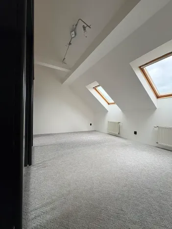 Pronájem bytu 2+1, Děčín, Vítězství, 84 m2