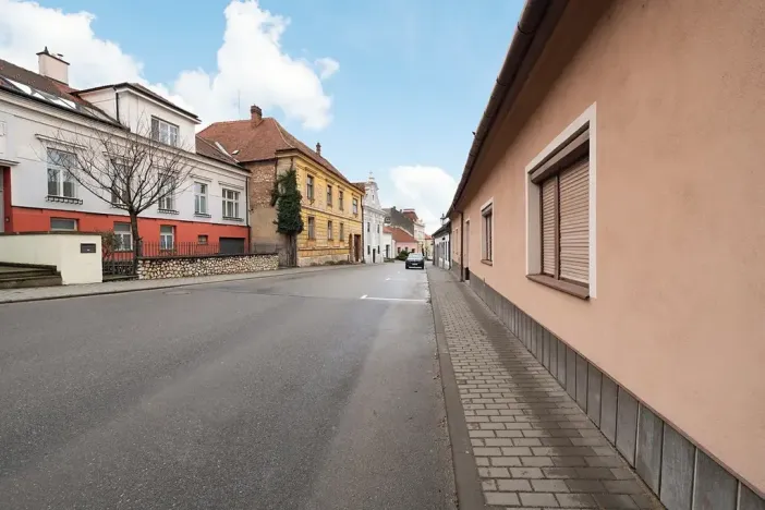 Prodej ubytování, Mikulov, Koněvova, 80 m2