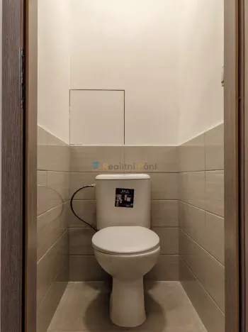 Pronájem bytu 1+1, Praha - Smíchov, Štorkánova, 33 m2