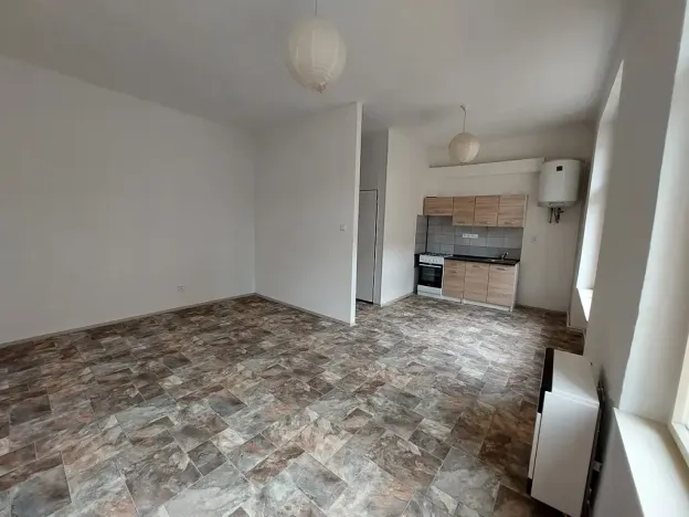 Pronájem bytu 1+kk, Plzeň, Bolzanova, 34 m2