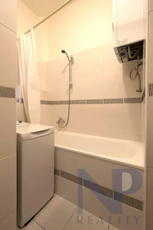 Pronájem bytu 2+kk, Praha - Vinohrady, Boleslavská, 54 m2