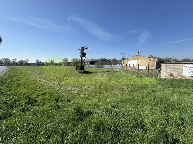 Prodej komerčního pozemku, Holešov, 27330 m2