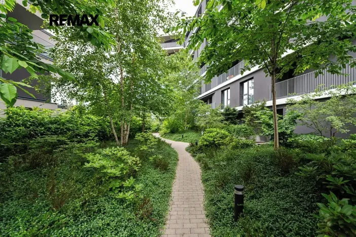 Pronájem bytu 2+kk, Praha - Strašnice, Ramonova, 58 m2