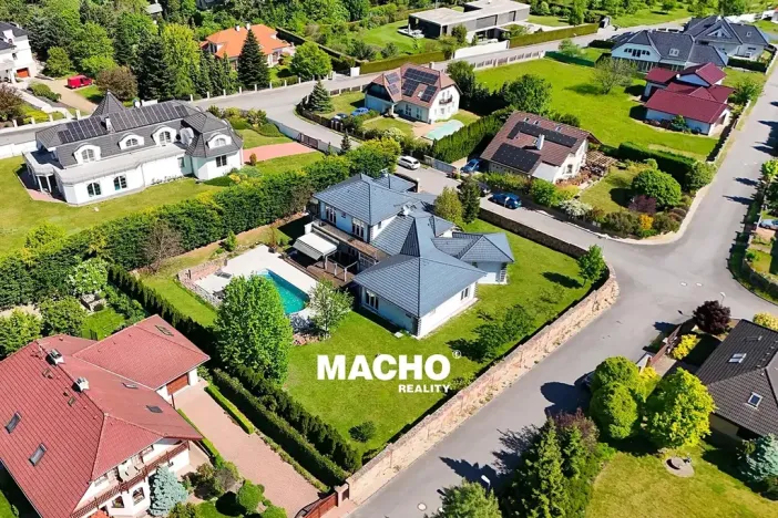 Prodej vily, Řitka, Příčná, 372 m2