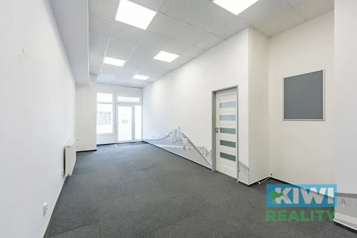 Pronájem obchodního prostoru, Ostrava, Výškovická, 81 m2