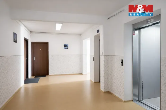 Pronájem bytu 1+kk, Karviná - Hranice, Čsl. armády, 32 m2