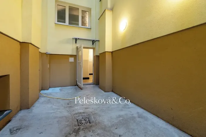Prodej bytu 4+kk, Praha - Žižkov, Viklefova, 100 m2