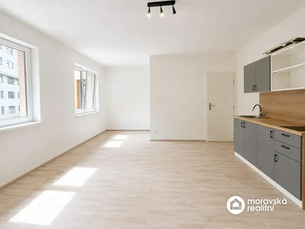 Prodej bytu 1+kk, Brno, Viniční, 28 m2