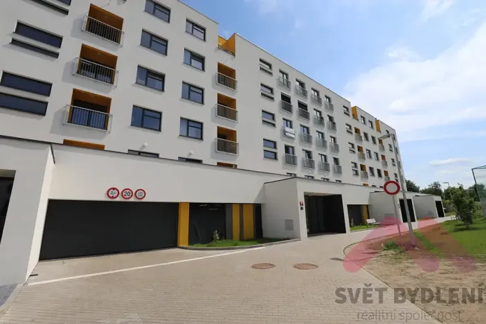 Pronájem bytu 3+kk, Praha - Uhříněves, Ke kříži, 79 m2