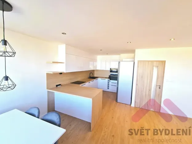 Pronájem bytu 3+kk, Praha - Bohnice, Hlivická, 73 m2