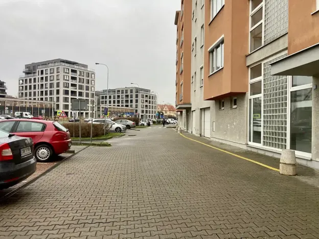 Pronájem bytu 1+kk, Praha, Počernická, 35 m2