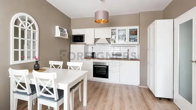 Pronájem bytu 2+kk, Praha - Žižkov, V zahrádkách, 52 m2