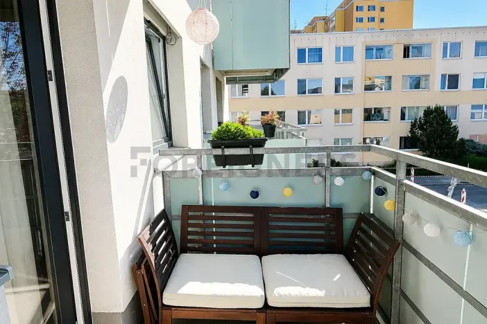 Pronájem bytu 2+kk, Praha - Žižkov, V zahrádkách, 52 m2