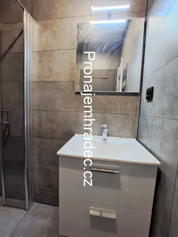 Pronájem bytu 1+1, Hradec Králové, Všehrdova, 39 m2