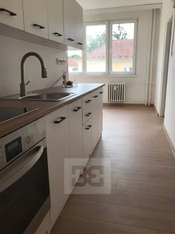 Pronájem bytu 2+kk, České Budějovice, Průběžná, 49 m2