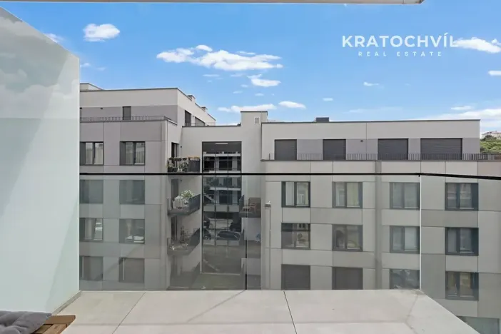 Prodej bytu 2+kk, Praha - Smíchov, Grafická, 70 m2
