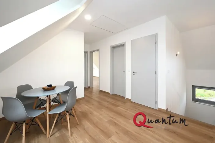 Pronájem kanceláře, Praha - Holyně, Za Knotkem, 79 m2