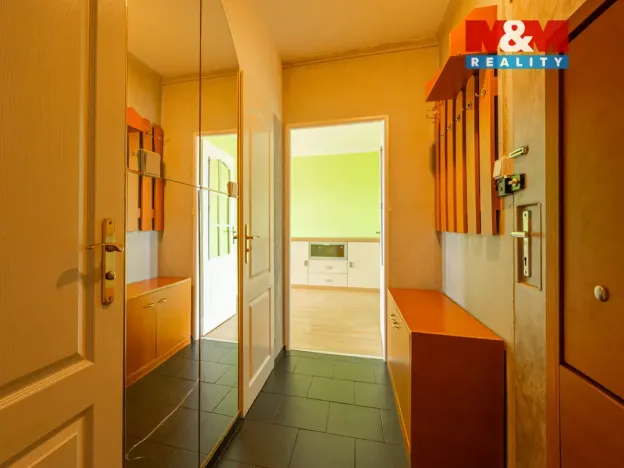Prodej bytu 3+1, Praha - Kobylisy, Košťálkova, 66 m2