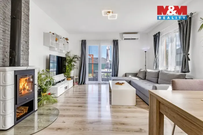 Prodej rodinného domu, Bavoryně, 74 m2