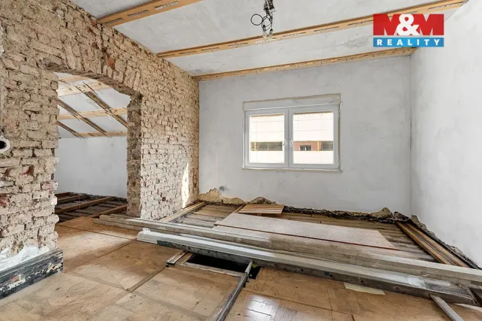 Prodej obchodního prostoru, Děčín - Děčín V-Rozbělesy, Ústecká, 741 m2