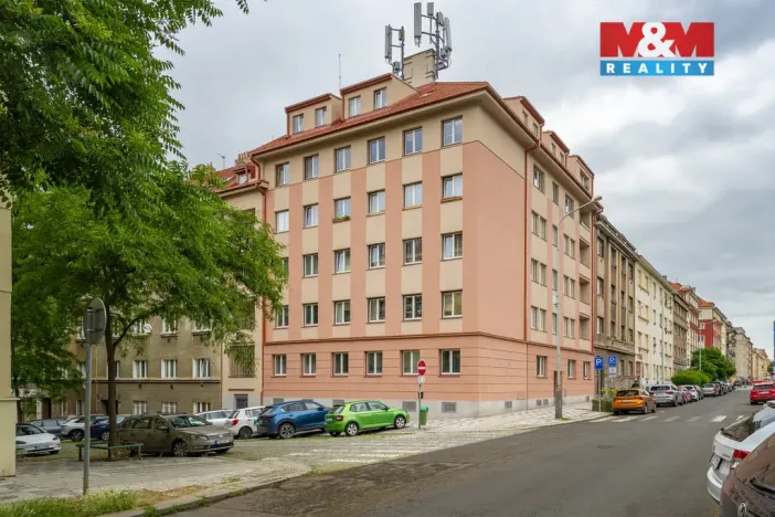 Prodej bytu 2+1, Praha - Žižkov, Jeseniova, 74 m2