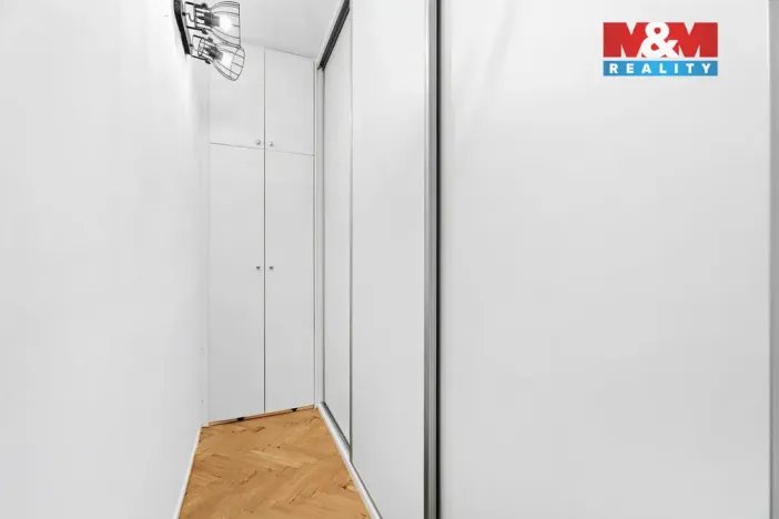 Prodej bytu 2+1, Praha - Žižkov, Jeseniova, 74 m2