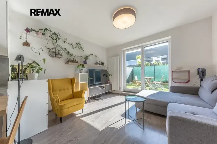 Prodej bytu 1+kk, Praha - Hloubětín, Za černým mostem, 31 m2