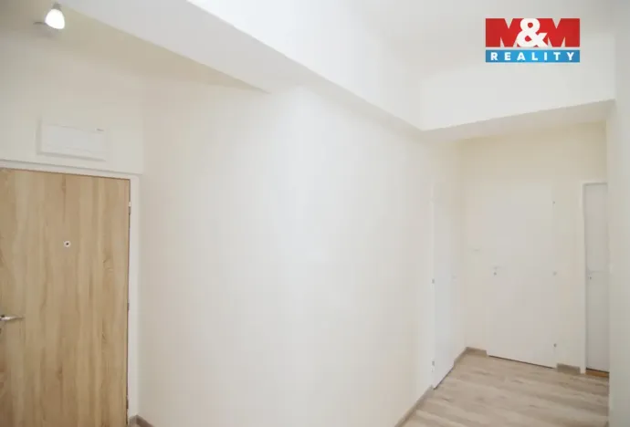 Pronájem bytu 2+1, Ostrava - Poruba, Nezvalovo náměstí, 57 m2