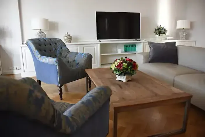 Pronájem bytu 4+1, Praha - Bubeneč, Pětidomí, 170 m2