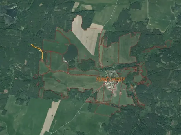 Dražba pozemku, Kladruby, 1744 m2