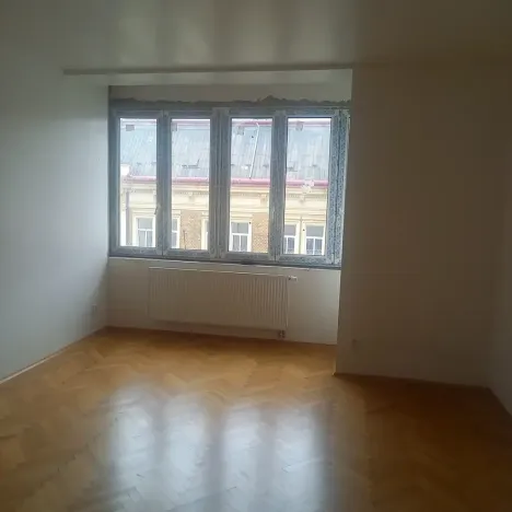 Pronájem bytu 2+1, Praha - Libeň, Sokolovská, 89 m2