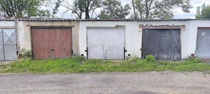 Pronájem garáže, Cheb, 21 m2