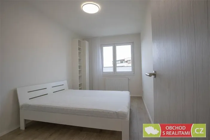 Pronájem bytu 2+kk, Praha, Strančická, 54 m2