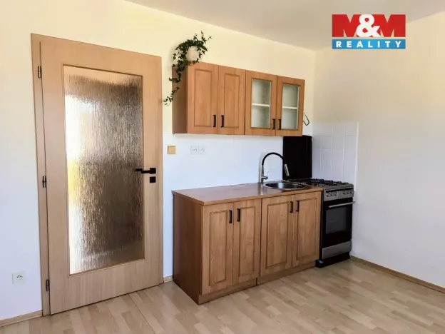 Pronájem bytu 2+kk, Benešov, Rubešova, 48 m2