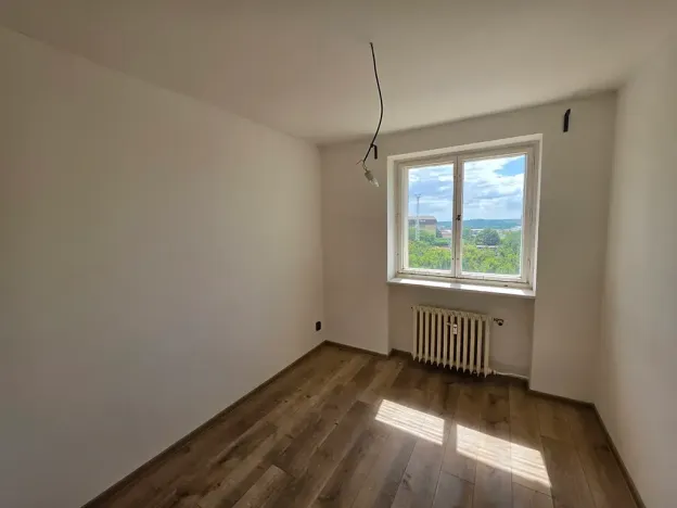 Prodej bytu 3+1, Znojmo, 28. října, 57 m2