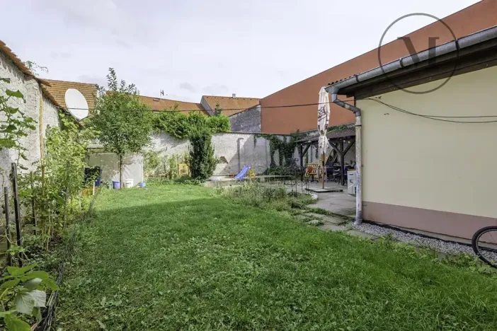 Pronájem bytu 1+kk, České Budějovice, Husova tř., 28 m2