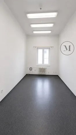 Pronájem obchodního prostoru, České Budějovice, Chelčického, 12 m2