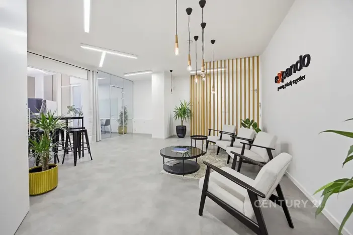 Pronájem kanceláře, Praha - Smíchov, Na Zatlance, 232 m2